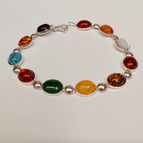 Click to view detail for HWG-126 Bracelet 11 multi-color oval amber, TQ, and malachite $115