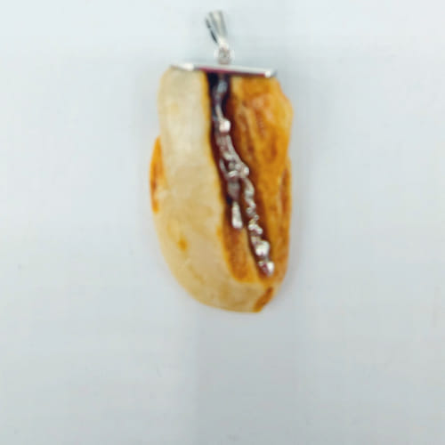 Click to view detail for HWG-017 Pendant Amber, Raw Amber with Silver $135