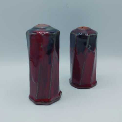 #211017 Salt & Pepper Shakers Red & Blk $16.50 at Hunter Wolff Gallery