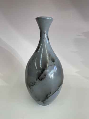 Click to view detail for BS-041 Bottle, Blue-Grey Horsehair Glaze $160