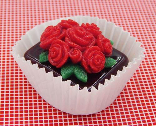 HG-013 Rose Bouquet on Chocolate $50 at Hunter Wolff Gallery