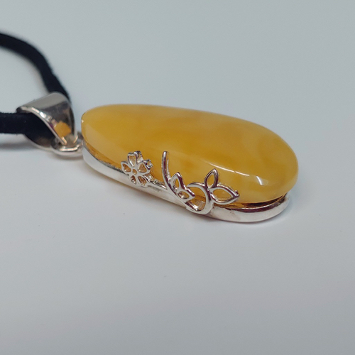 HWG-085 Pendant Oval Lemon Yellow with Silver Leaves $52 at Hunter Wolff Gallery