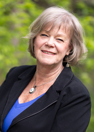 Artist CATHERINE PETZOLD Specializing in CERAMICS, PORCELAIN