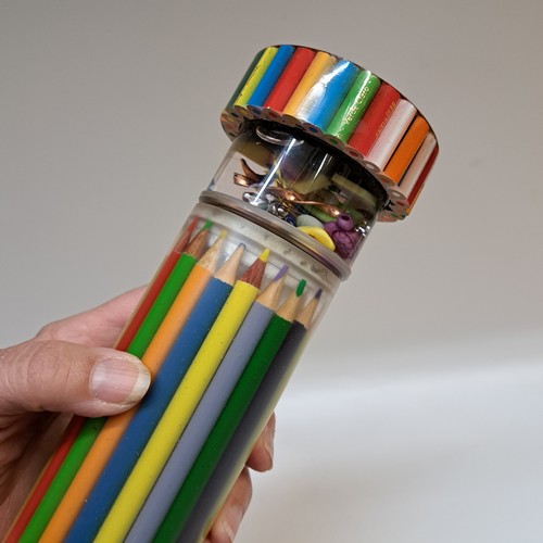 Click to view detail for SC-107 Kaleidoscope, Colored Pencils $176