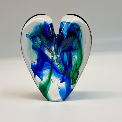 Click to view detail for DG-131 Blown Glass Heart Blue/Green $112