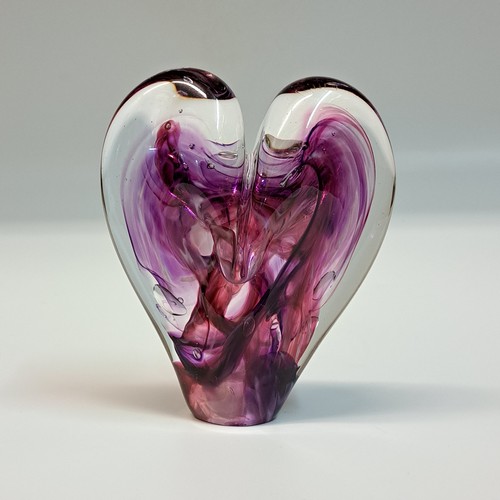 Click to view detail for DG-132 Blown Glass Heart Lavendar Swirl $112