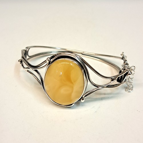 Click to view detail for HWG-2404 Cuff, Yellow Oval, Silver Filigree $215