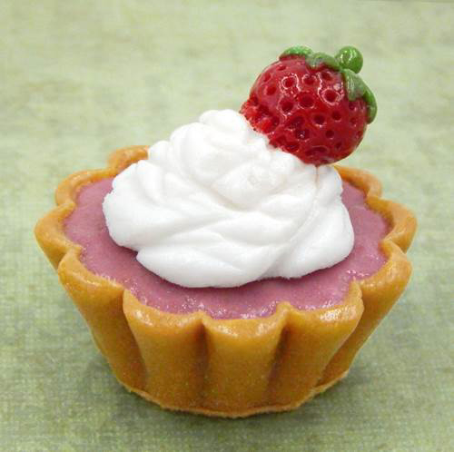 HG-063 Tartlet - Strawberry $56 at Hunter Wolff Gallery