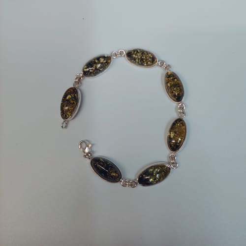 Click to view detail for HWG-036 Bracelet, 7 Ovals, Green Amber, Small $115
