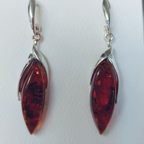 Click to view detail for HWG-055 Earrings Drop, Amber, Silver $66