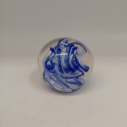 Click to view detail for DB-637 Mini Paperweight Blue 2.5x2.5 $33