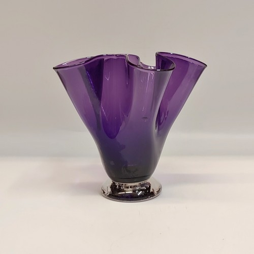 Click to view detail for DB-704 Vase Purple Hankerchief Folds 5.75x6 $48