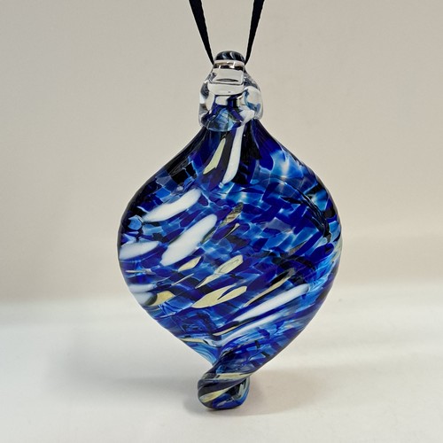 Click to view detail for DB-743 Ornament, Cobalt & White Twist $37