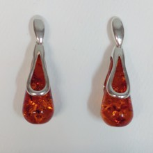 Click to view detail for HWG-076 Earrings, Drop, Silver Tear Drop $67