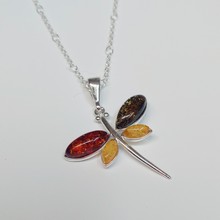 Click to view detail for HWG-095 Pendant Dragon Fly $44
