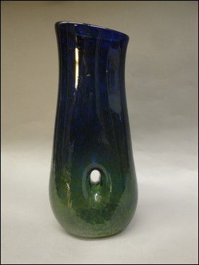 Click to view detail for DB-188 Vase Green & Blue $155
