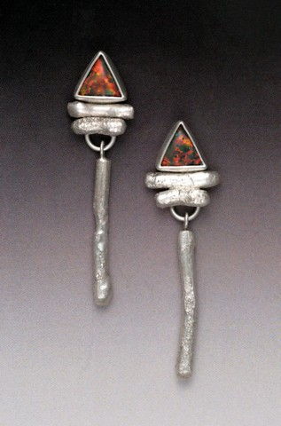 Click to view detail for MB-E351 Earrings Primitive Code Opal