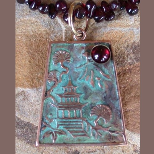 Click to view detail for EC-125 Pendant, Asian Pagoda Necklace, Garnet $150