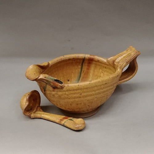 Click to view detail for Gravy Boat & Ladel -Sage, Tan, Brn
