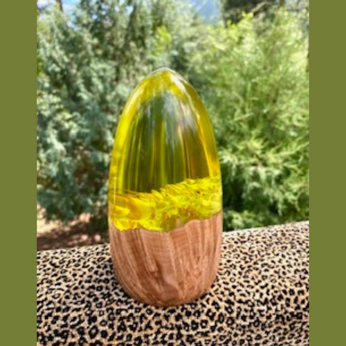 Click to view detail for SH243 Bullet-Shape Maple Burl & Green Resin $225