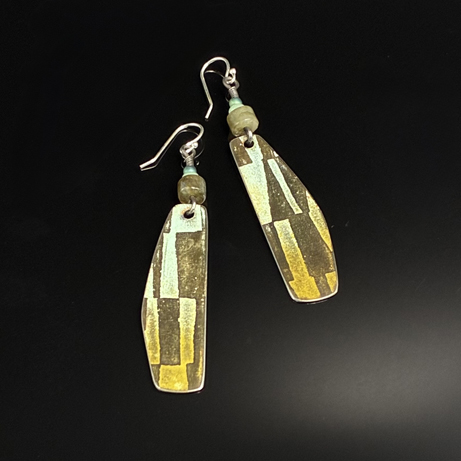 Click to view detail for TC-089 Earrings, Mint/Grass Long $95