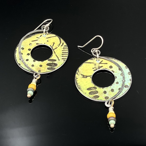 Click to view detail for TC-003 Earrings, Yellow Mint Swing Bar $110