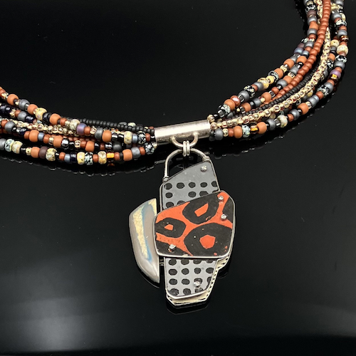 Click to view detail for TC-030 Necklace, Gray/Persimmon/Cream $275