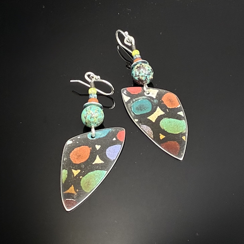 Click to view detail for TC-105 Earrings Multi Triangle $95