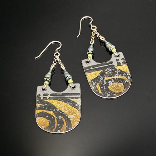 Click to view detail for TC-115 Earrings Charcoal/Lime Drop $145