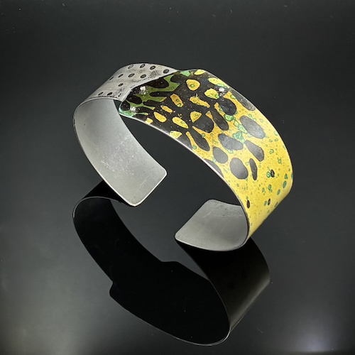 Click to view detail for TC-129 Cuff, Lime Foliage $145