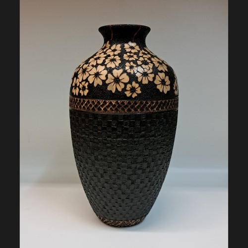 Click to view detail for VL-003 Vase, Flower Series #16 11.75x6 $1800